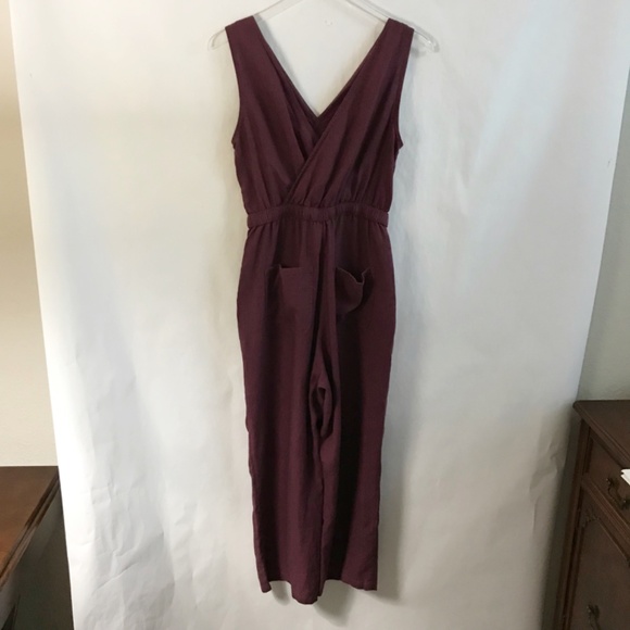 Kuhl Fresco V-Neck Sleeveless Jumpsuit Size XS Cropped Length Tie Waist Burgundy - Picture 4 of 11